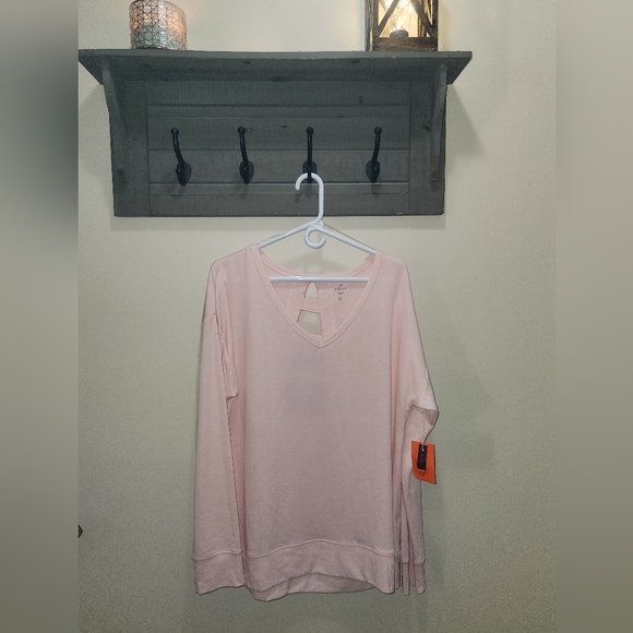 FREELY v-neck lightweight sweatshirt with open back detail - Picture 2 of 6